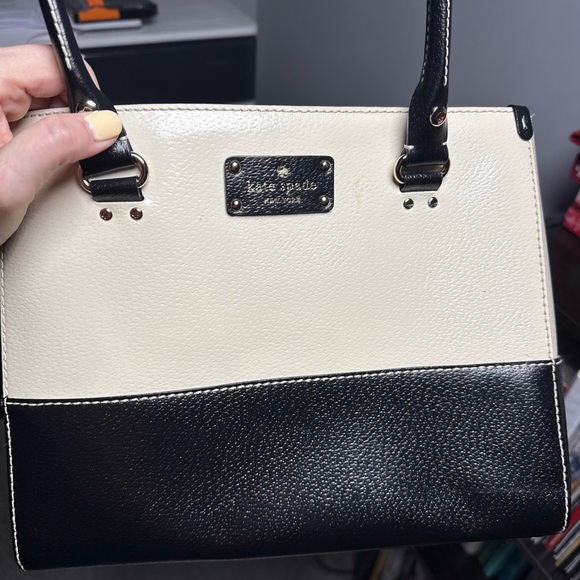 kate spade Handbags - Kate Spade Two-Tone Black & Cream Satchel